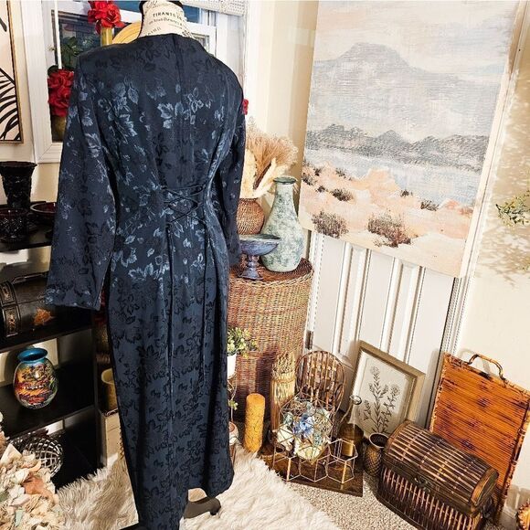 Vintage 80's Dawn Joy Sexy Floral Print Midi Sheath Dress. - Picture 7 of 14